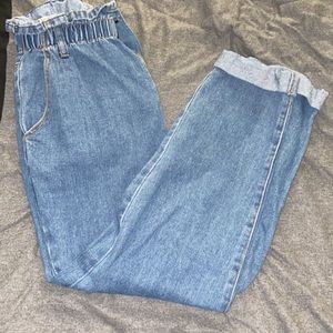 High waisted jeans